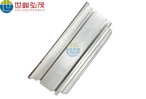 汽車(chē)腳踏板鋁型材